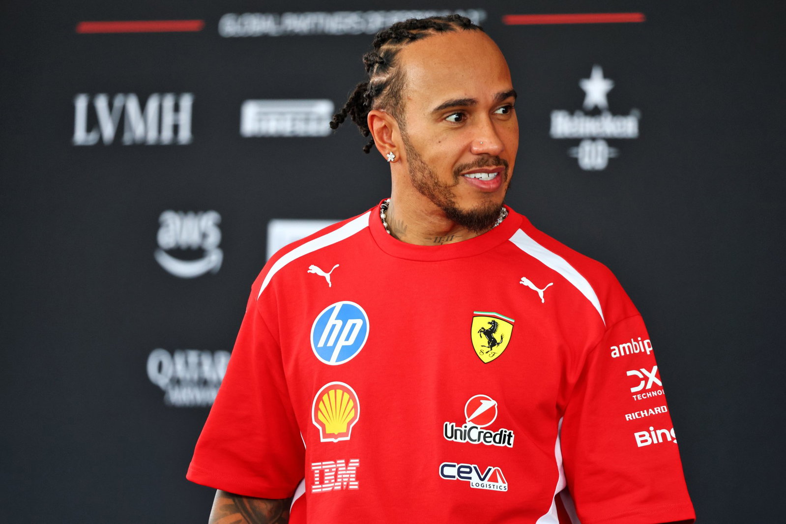 Lewis Hamilton has heaped praise on Fernando Alonso