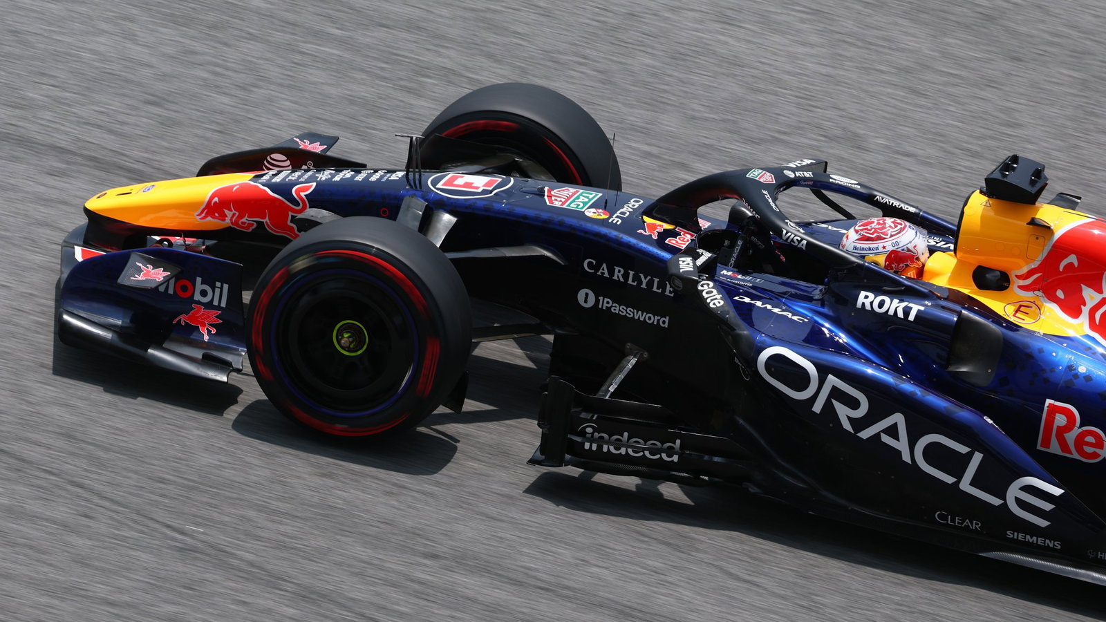 Max Verstappen beats Lewis Hamilton for first non Mercedes-powered pole at Bahrain GP