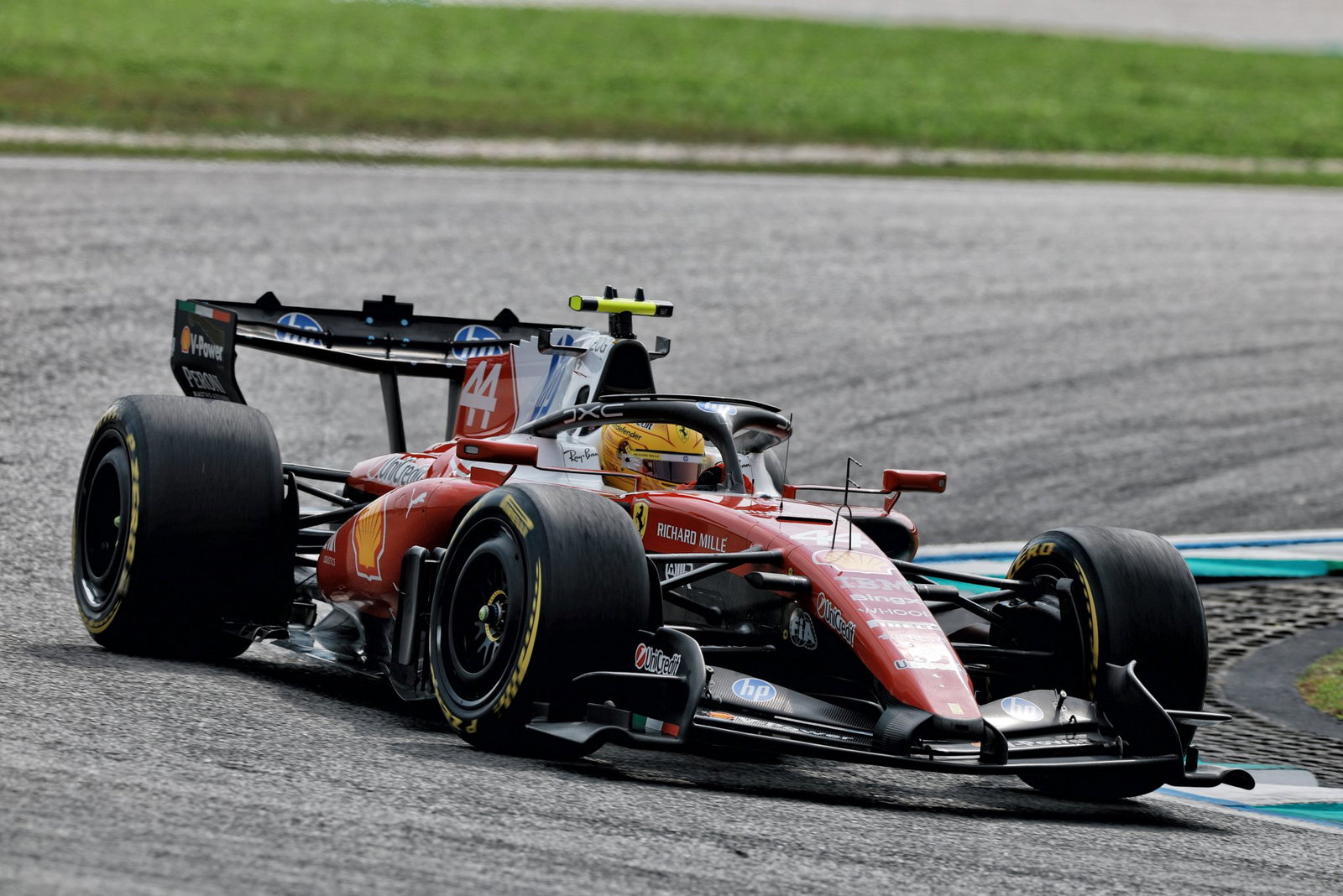 Hamilton unintentionally blocked Bortoleto during FP2