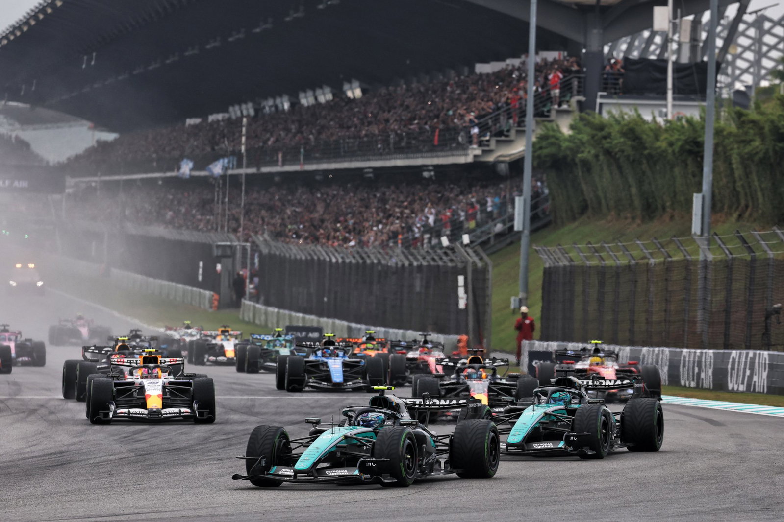 Start of the 2026 Bahrain Grand Prix in Malaysia