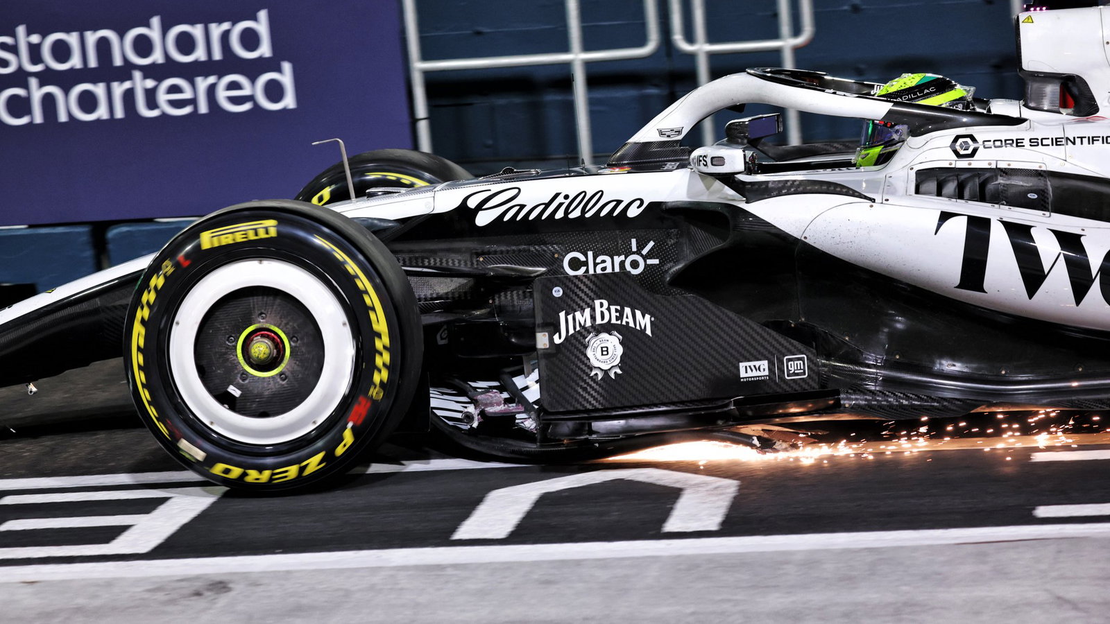 Sergio Perez crashed in SQ1 