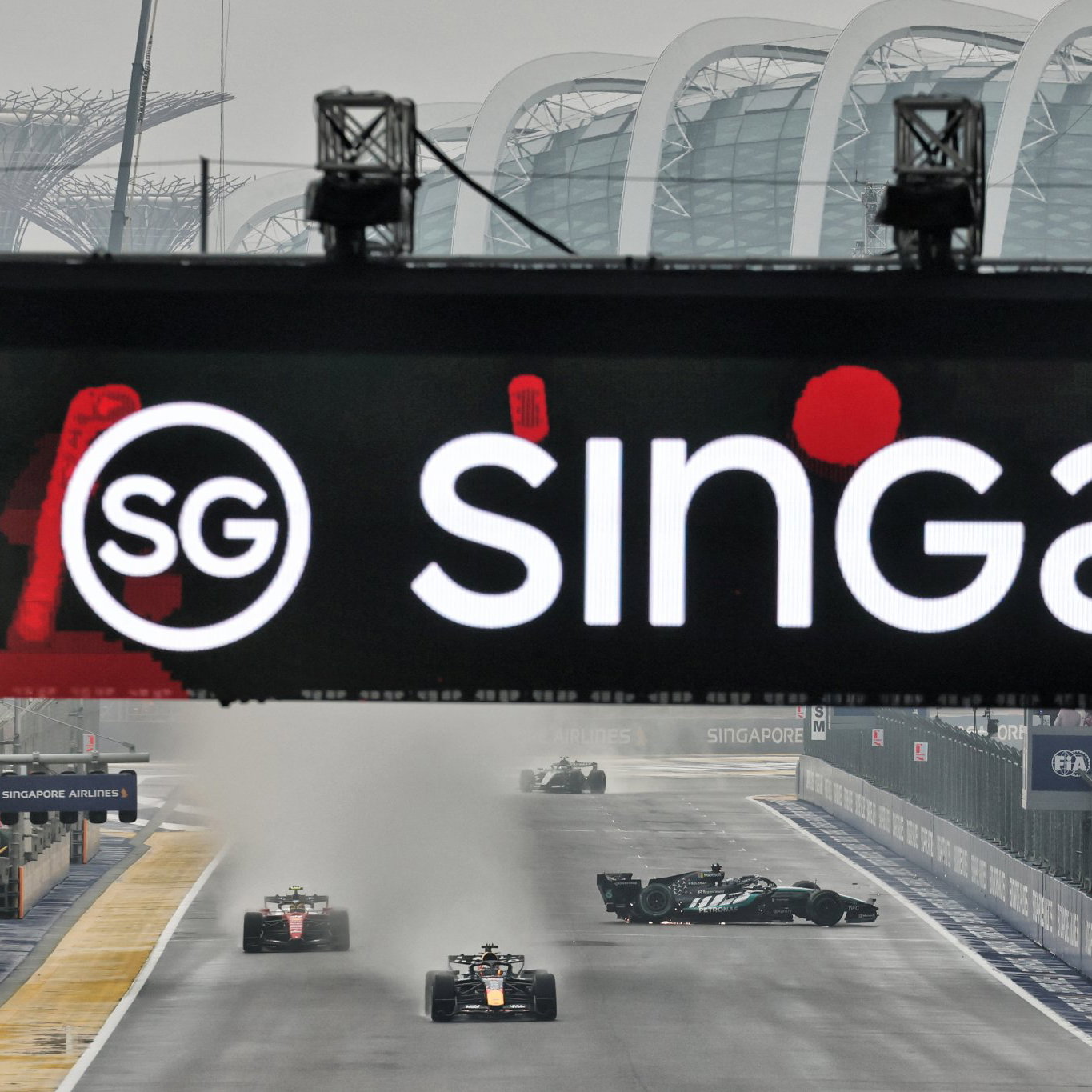 George Russell crashes out in Singapore
