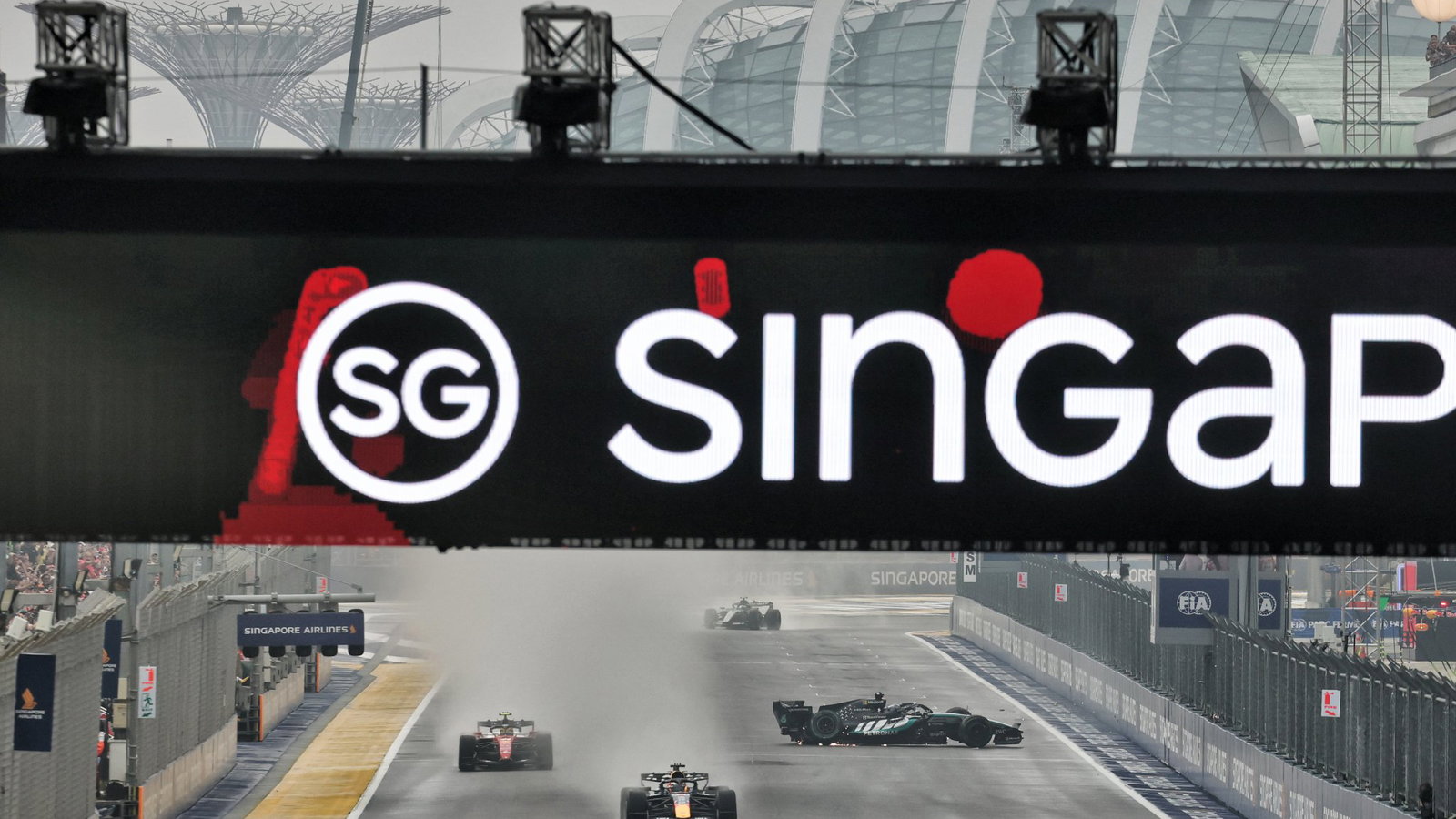 George Russell crashes out in Singapore