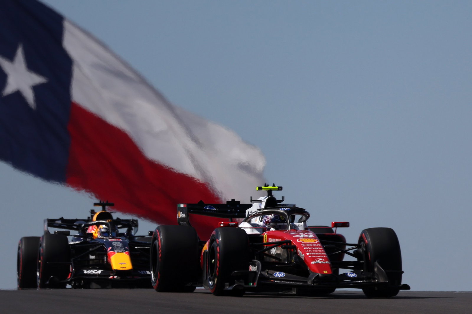 Hamilton leads Verstappen on track at COTA