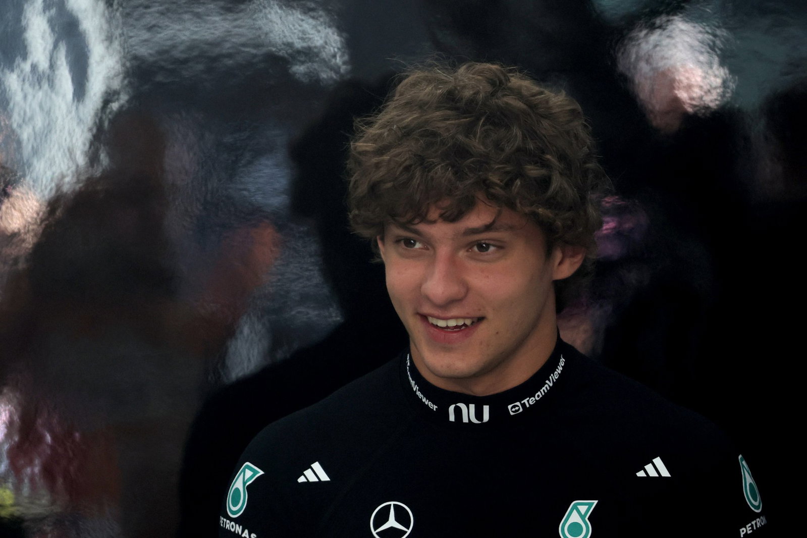 Andrea Kimi Antonelli, 2026 F1 US Grand Prix, pit box. Credit: XPB.