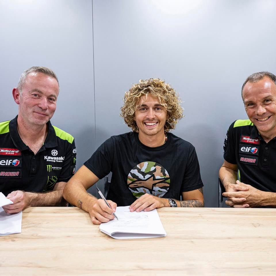 Axel Bassani signs for Kawasaki