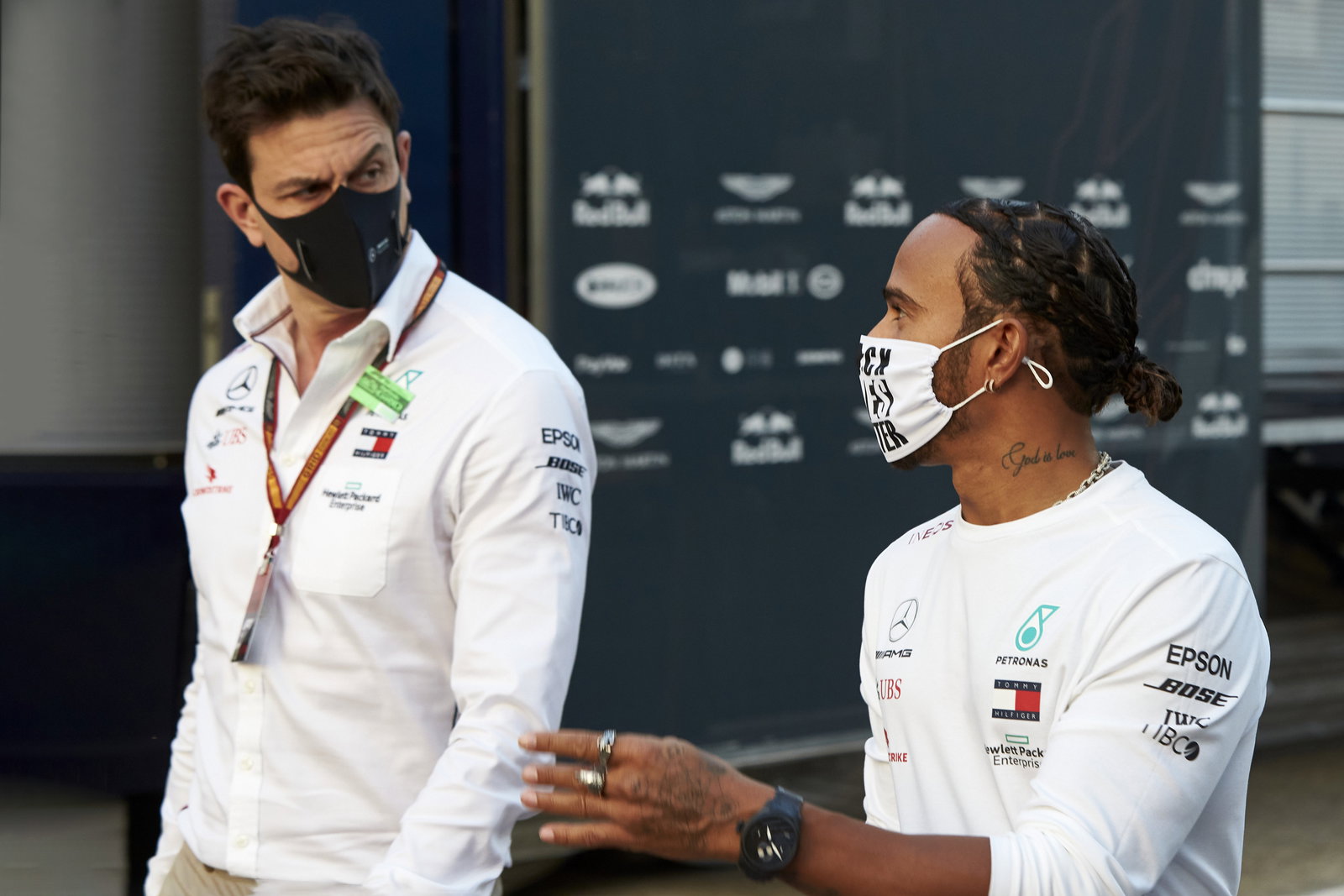 Why Lewis Hamilton doesn’t feel pressured by F1 contract talks for 2022