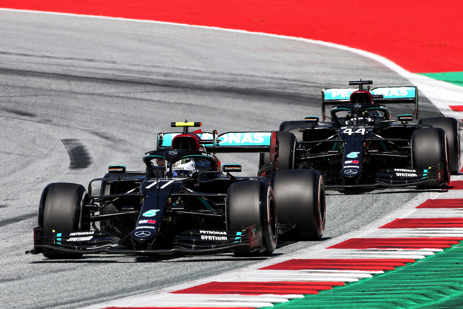 EKSLUSIF: Valtteri Bottas Tak Peduli Apa yang Dipikirkan Orang Lain Tentangnya