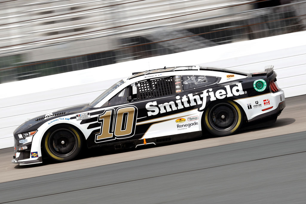 NASCAR at New Hampshire: Aric Almirola Aims for Final Playoff Run with Stewart-Haas
