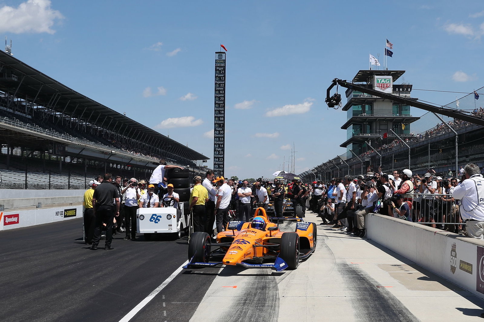 Spencer Pigot leads first Indy 500 qualifying attempts