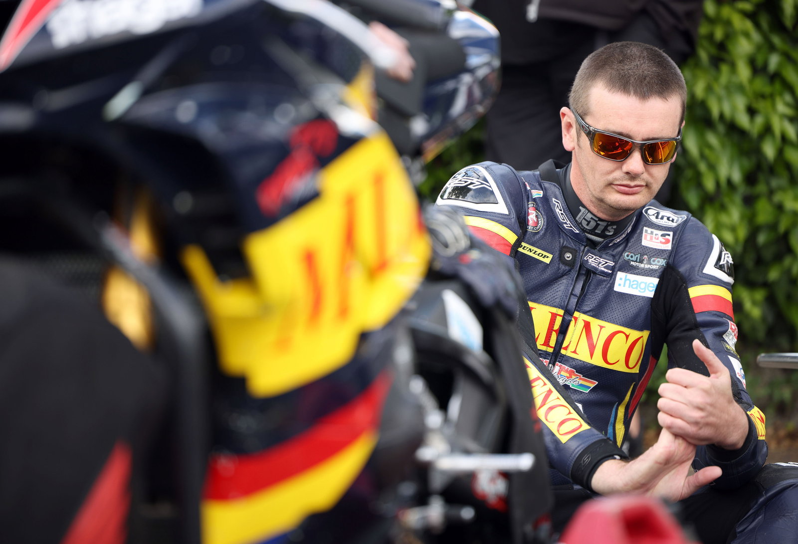 Michael Dunlop smashes lap record at 2023 Isle of Man TT