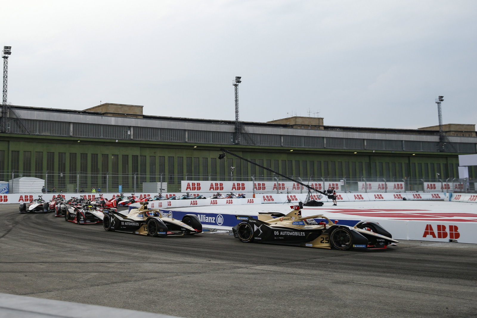 Da Costa mengamankan gelar Formula E perdananya di Berlin