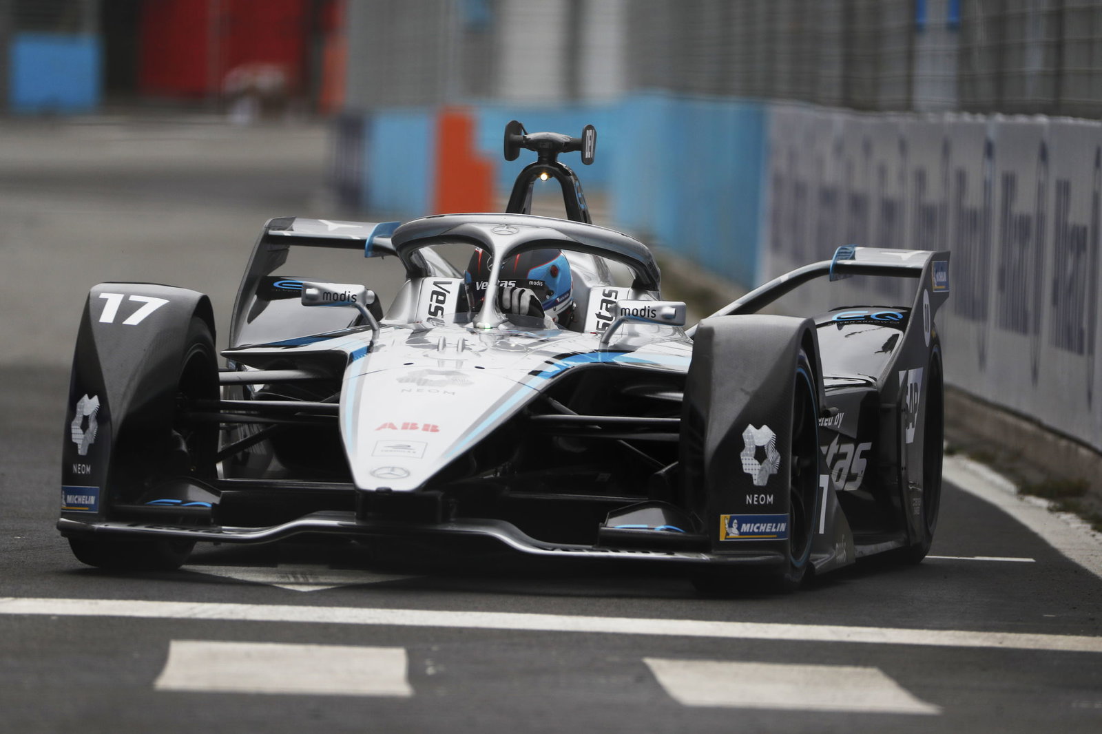 Langgar Peraturan Ban, Vandoorne Kehilangan Pole E-Prix Valencia