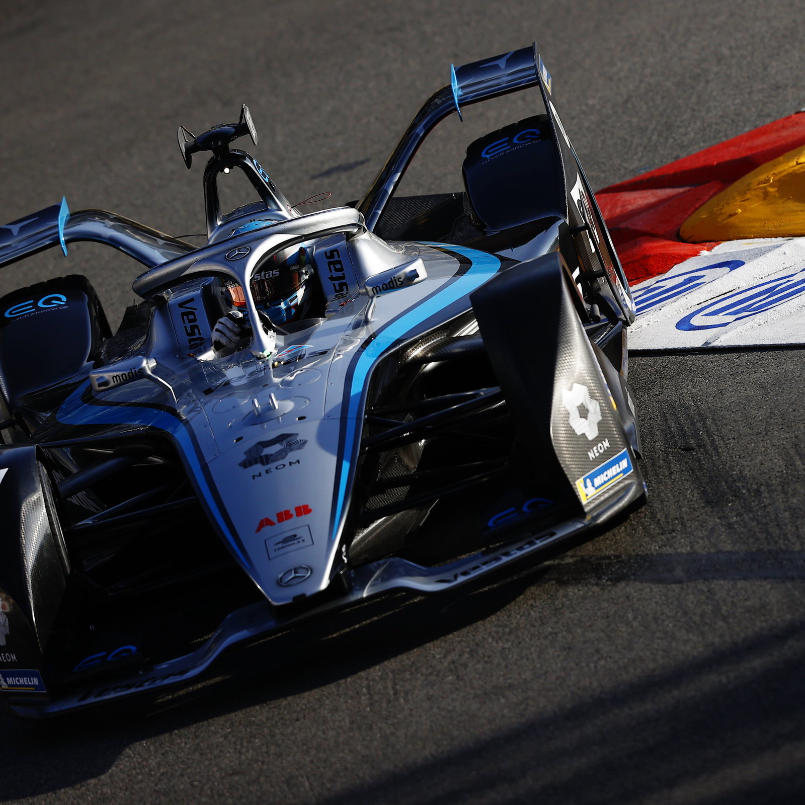 E-Prix Berlin: Vergne Pole, Techeetah Kunci Baris Depan