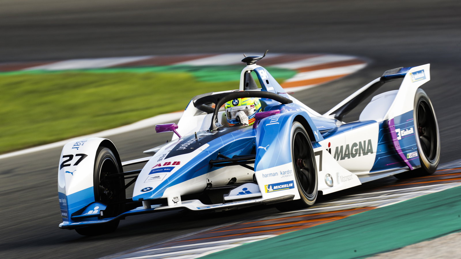 Sims menyelesaikan undian tes pramusim Formula E BMW