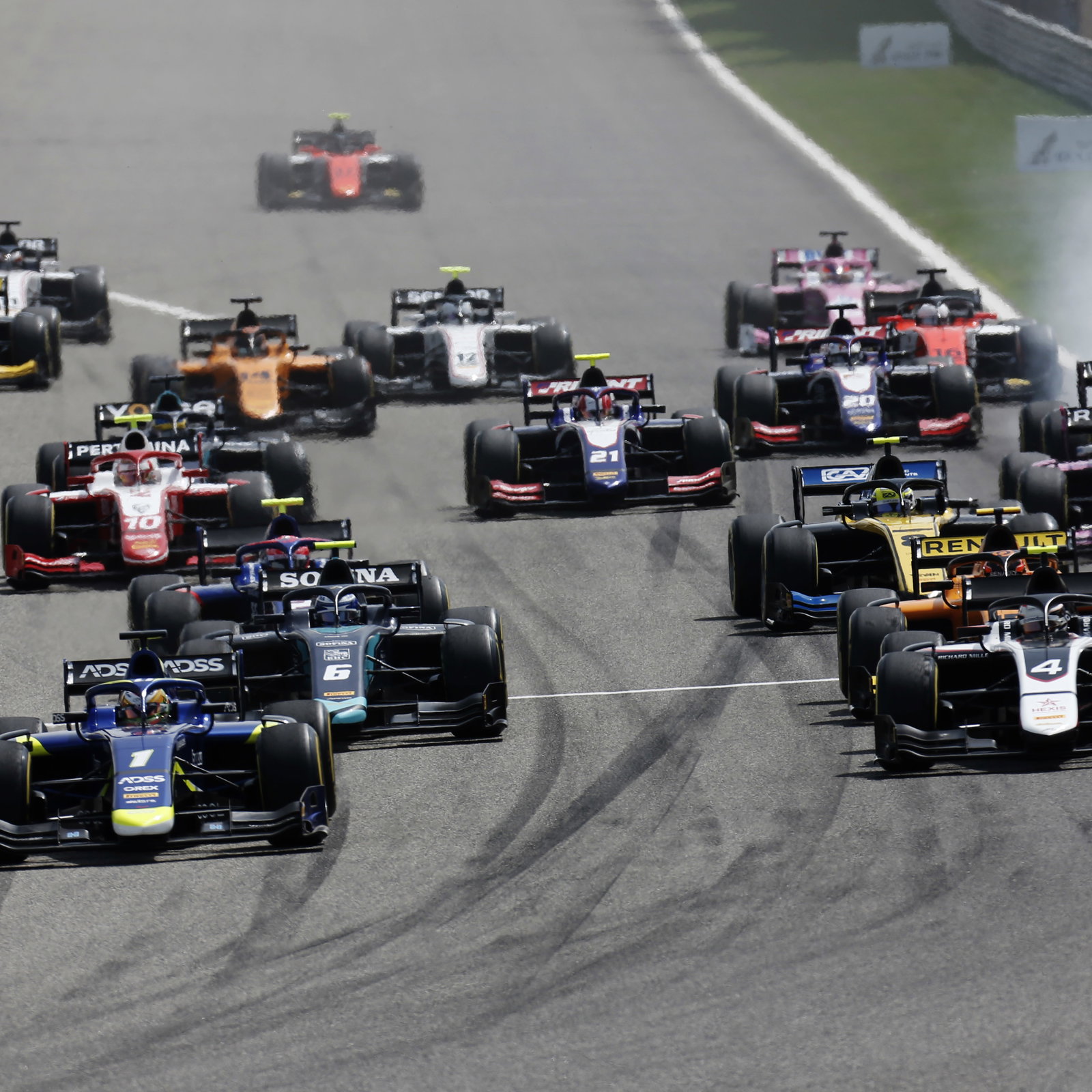 Luca Ghiotto menutup musim F2 dengan kemenangan di Abu Dhabi Sprint Race