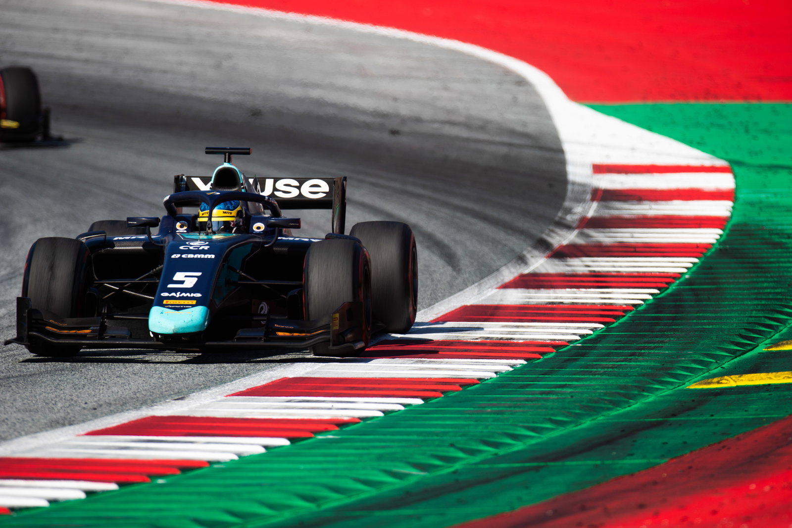 Matsushita mengklaim kemenangan F2 pertama Carlin dalam lebih dari setahun di Austria