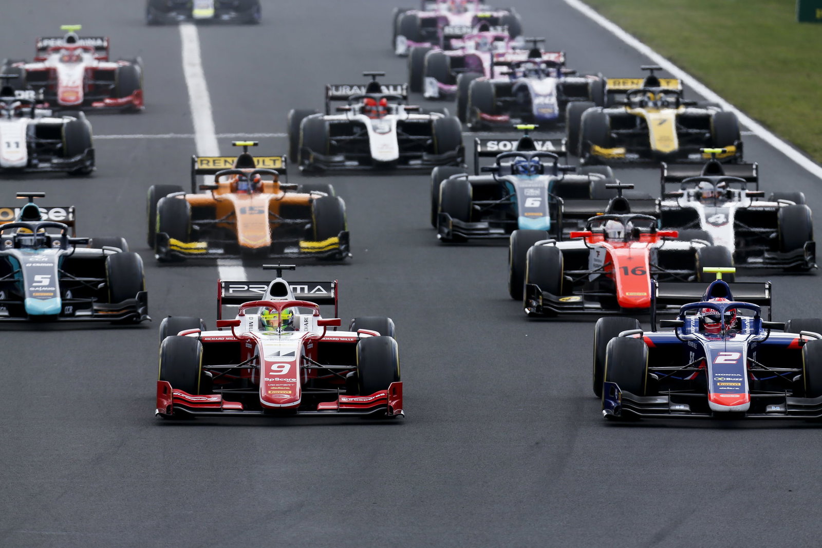 Mick Schumacher senang bisa 'mengatasi nasib buruk' setelah kemenangan pertama F2