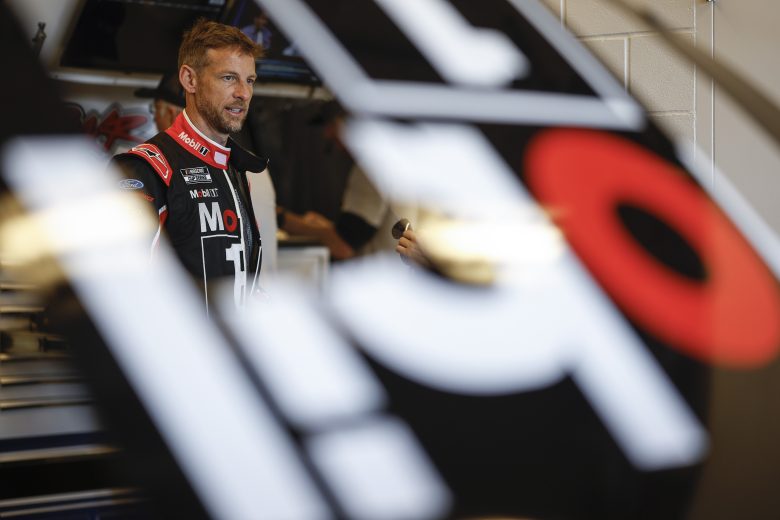 Norris Ingin McLaren Kembali Memakai Livery Perak dan Merah
