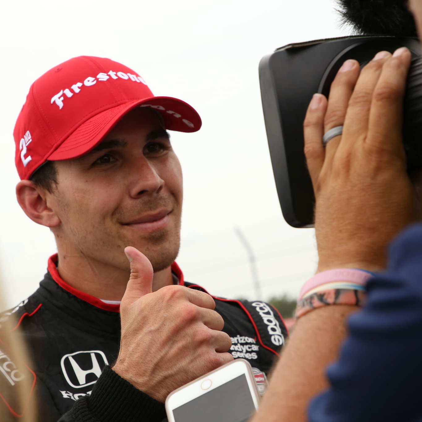 Robert Wickens takes surprise debut IndyCar pole at St. Petersburg