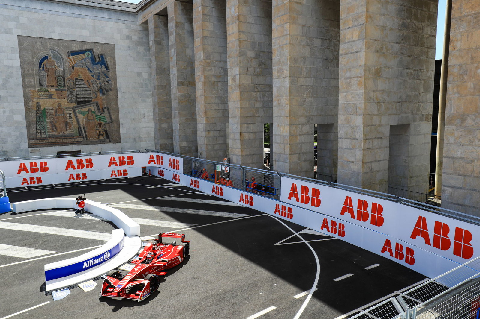 Felix Rosenqvist yang dominan di pole position untuk debut Formula E Roma dengan selisih 0,6 d