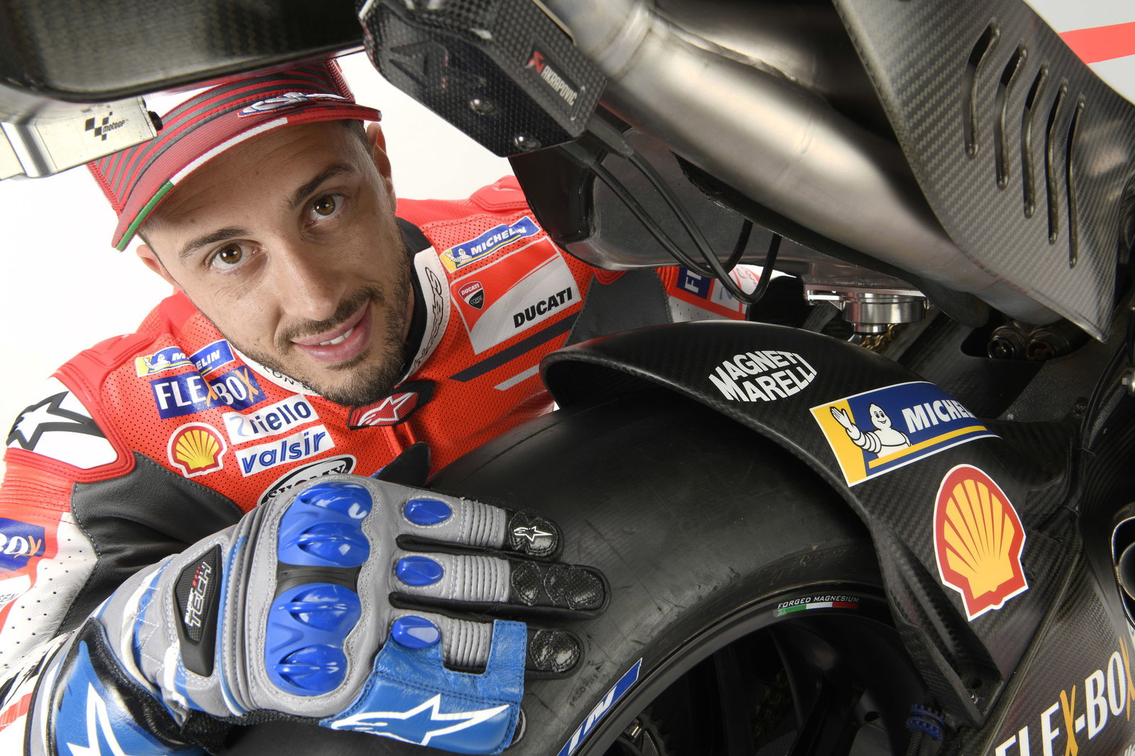 MotoGP: Ducati will try to keep 'amazing' Dovizioso, Lorenzo line-up