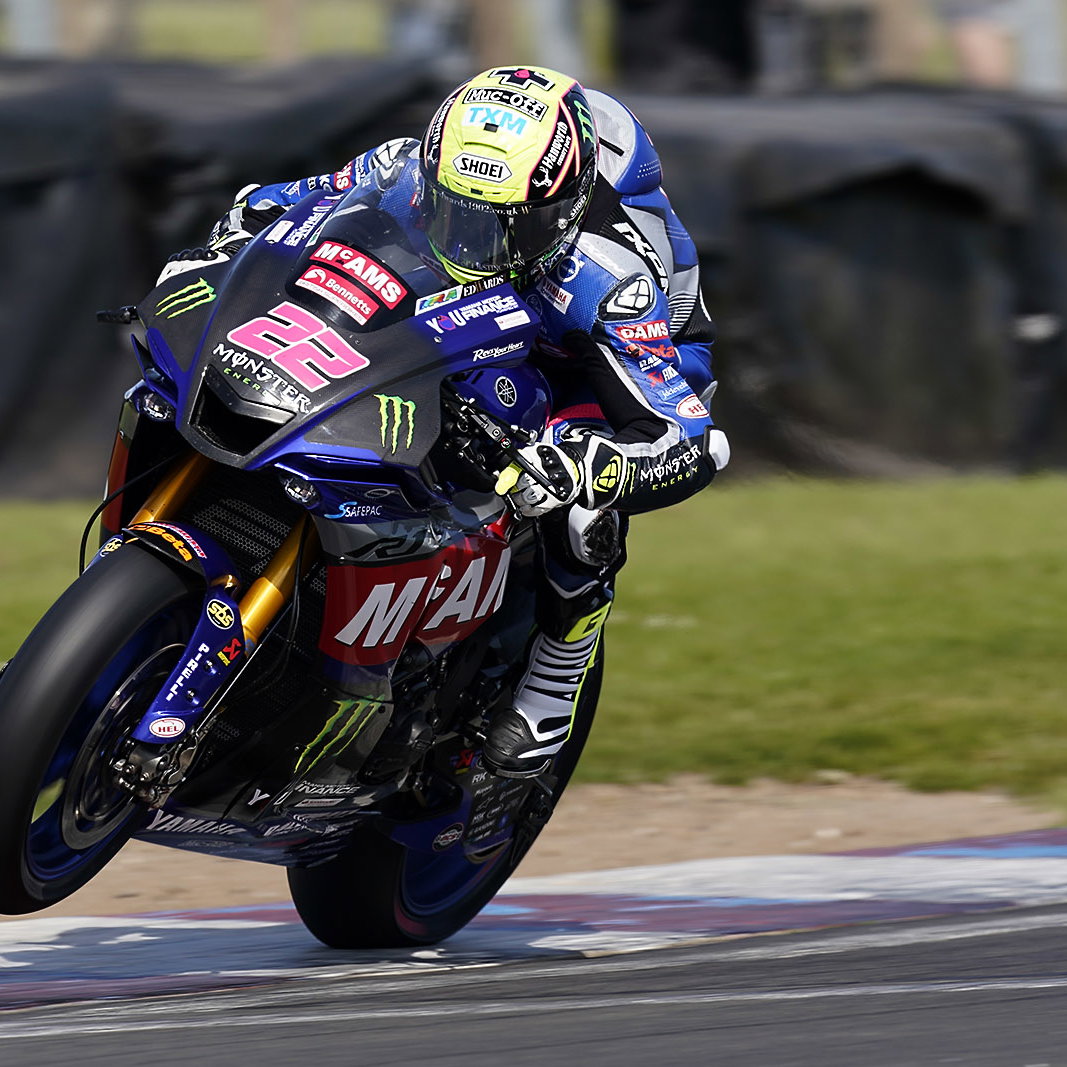 Bjorn Estment stays with Powerslide Catfoss Racing Suzuki for 2022 BSB season