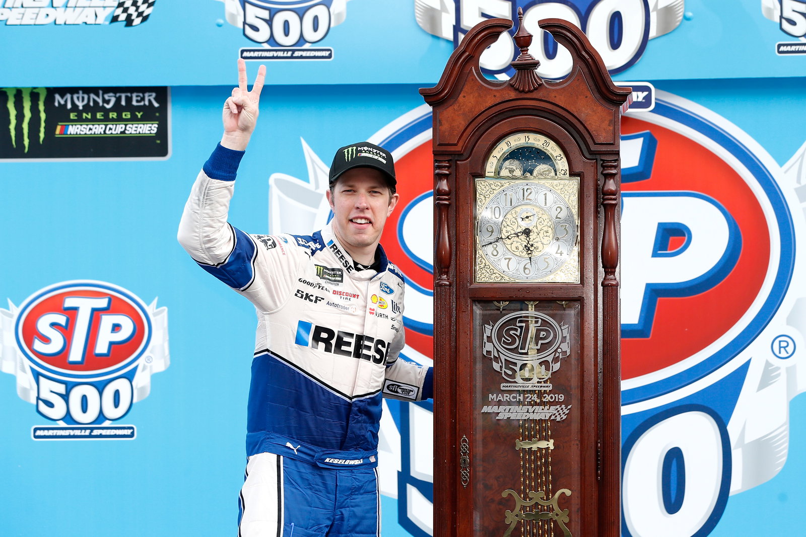 STP 500 di Martinsville Speedway - Hasil Akhir