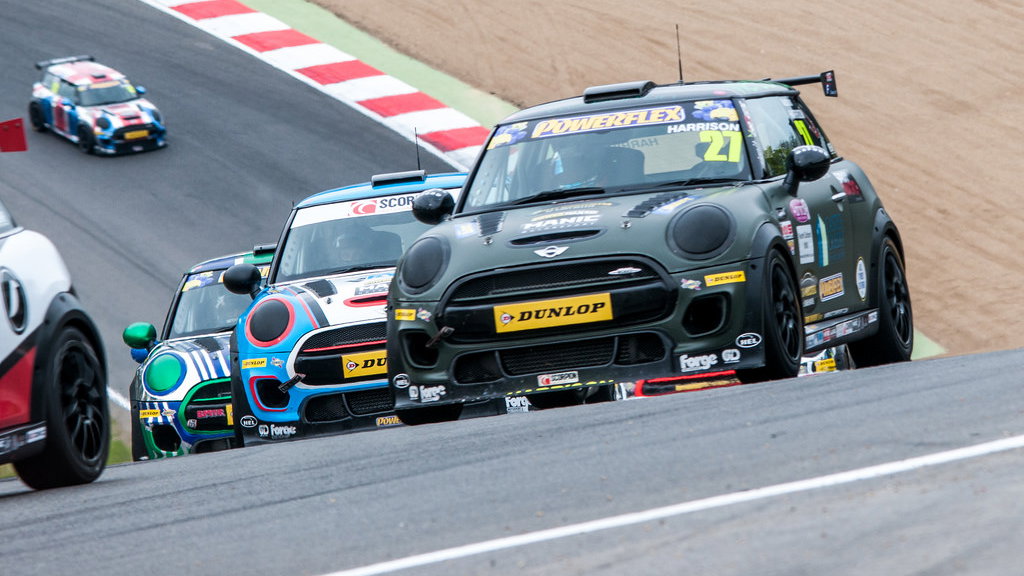 Mini Challenge extends Dunlop partnership