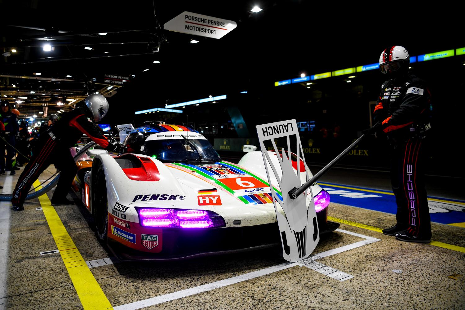 Valentino Rossi qualifies P2 in 24 Hours of Le Mans support race
