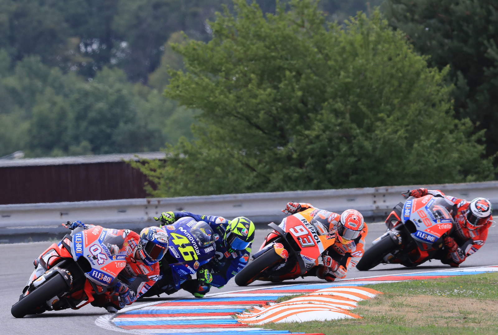 Lorenzo menjelaskan 'kewajiban' untuk mengubah strategi balapan Brno