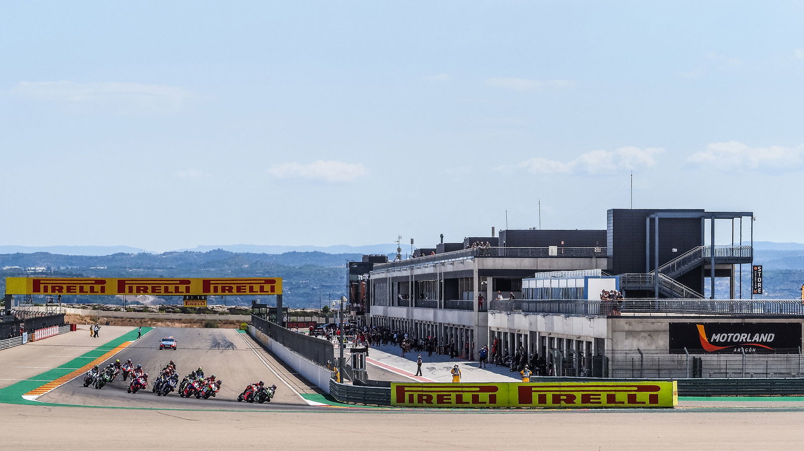 Mantan juara WorldSBK Troy Bayliss mengalami patah tulang belakang dalam kecelak