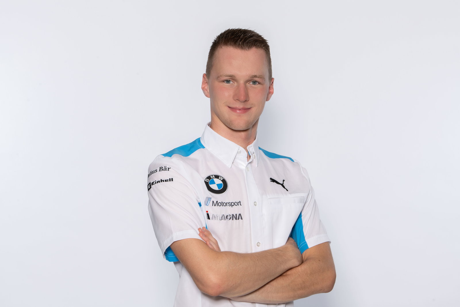 Mercedes memperkenalkan mobil Formula E; mengumumkan de Vries, Vandoorne