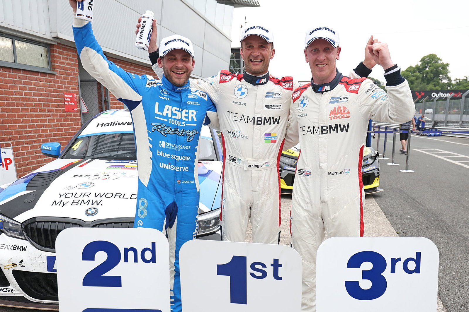 BTCC - Oulton Park: Turkington reignites title challenge with race three victory