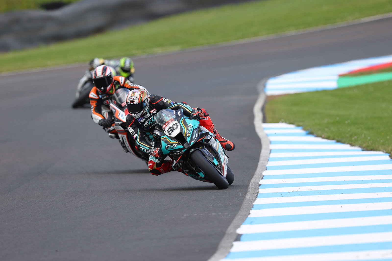 Knockhill BSB: ‘Heat of the battle’ mistake proves costly for O’Halloran