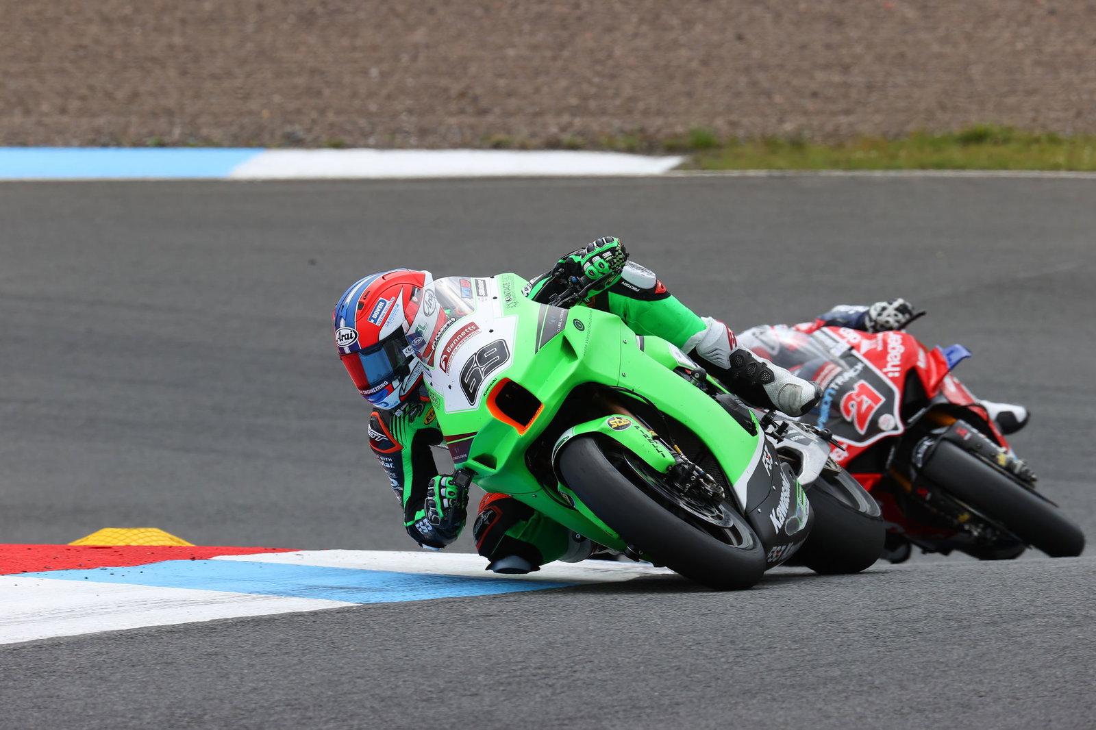 Knockhill BSB: Iddon claims second win, championship lead in wild weekend