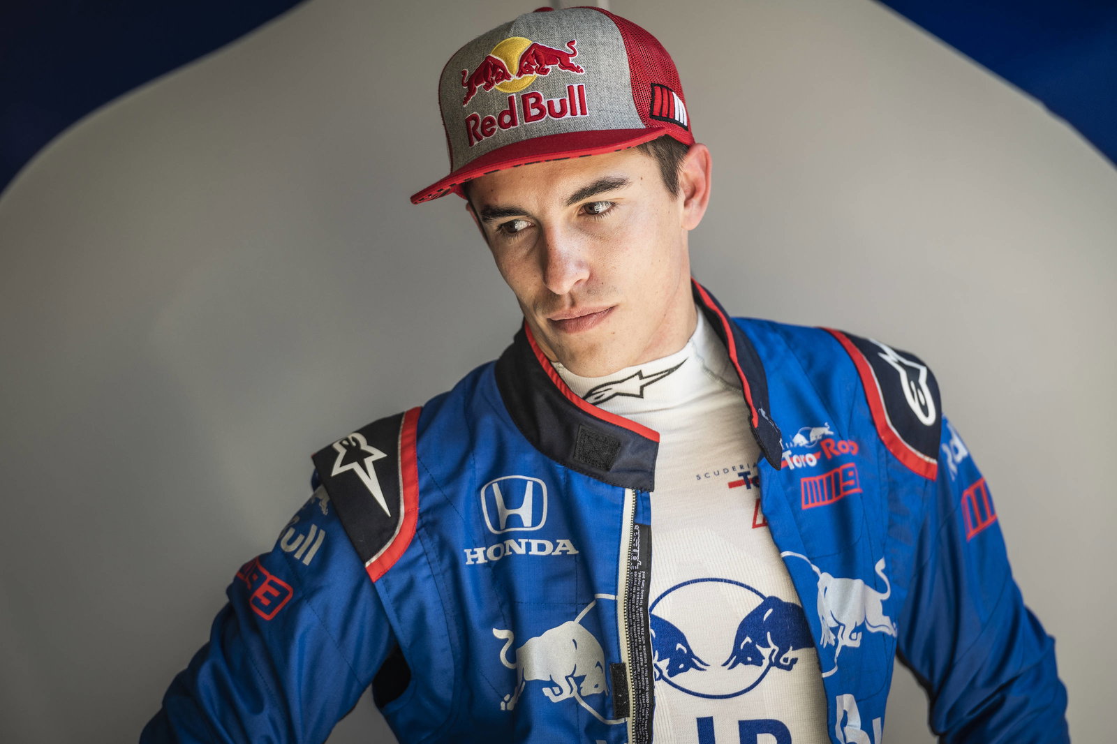 FIA reveals new standard F1 helmet for 2019 with increased protection