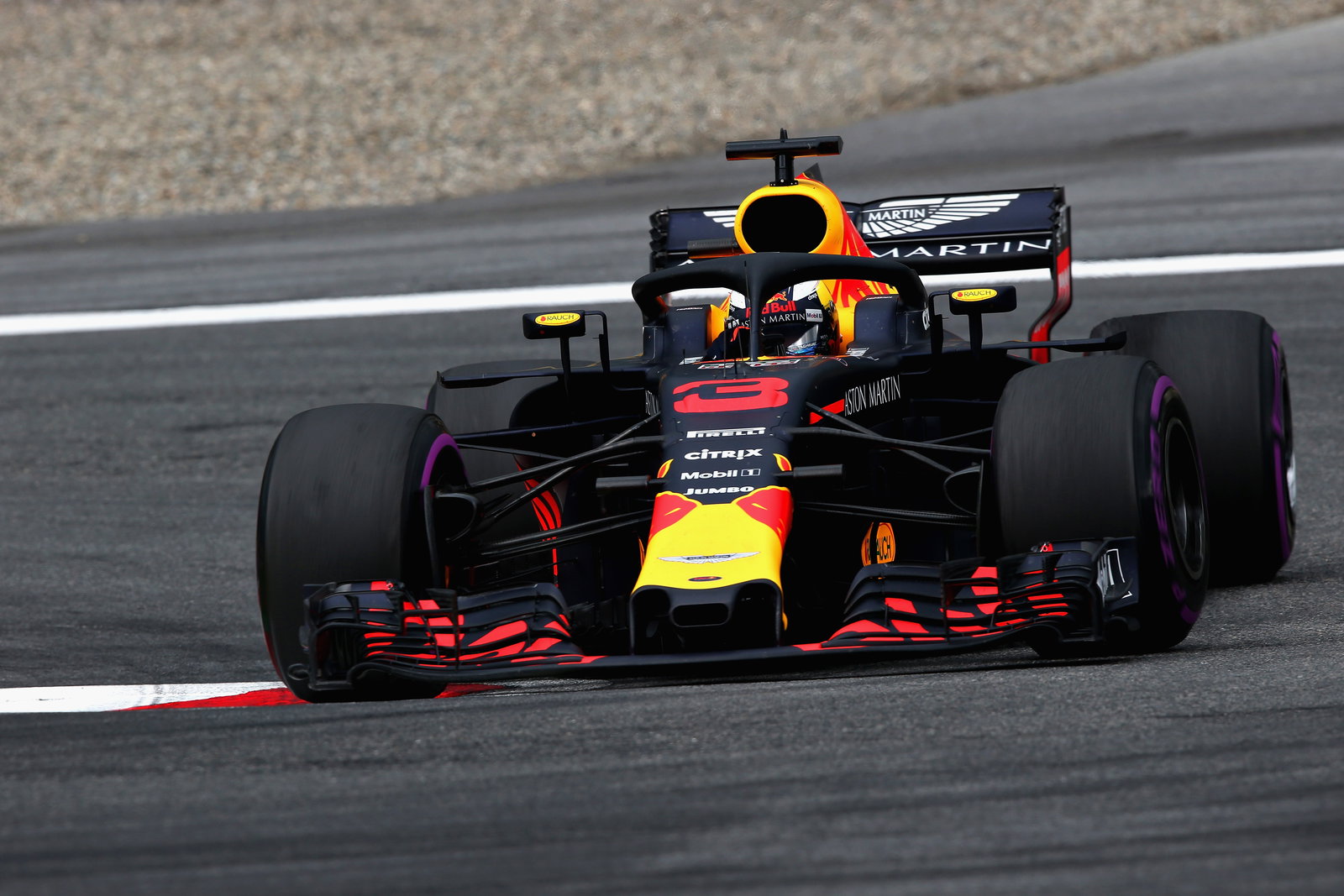 Ricciardo frustrated at 'mind games' with Verstappen