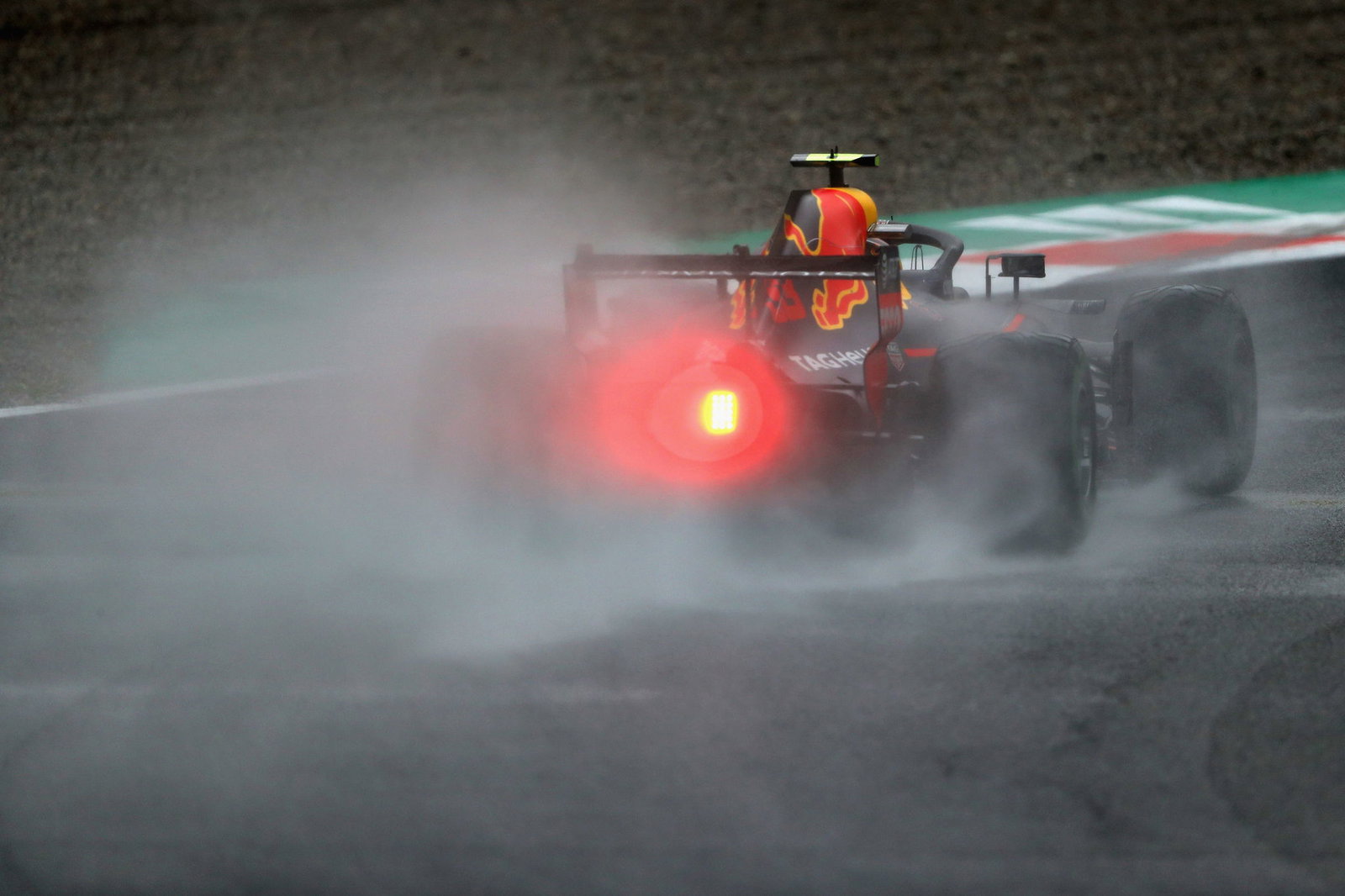 Sergio Perez puncaki latihan pertama yang dilanda hujan untuk GP Italia