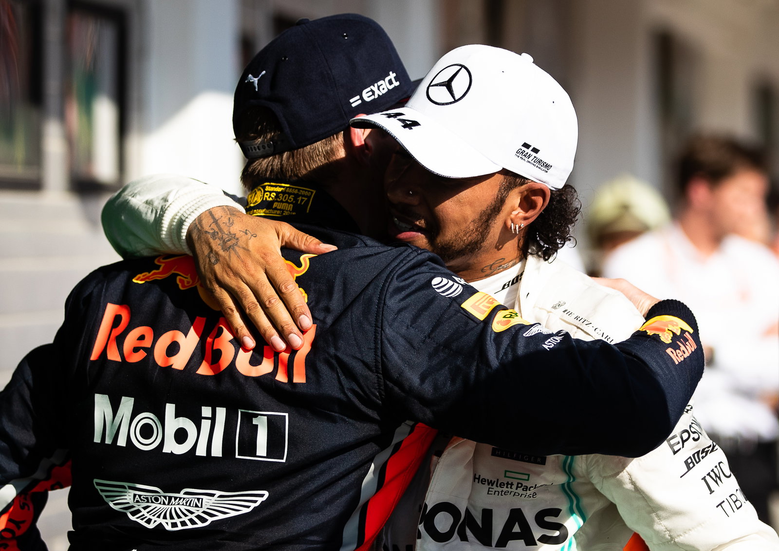Risky approach not influenced by contract situation - Bottas