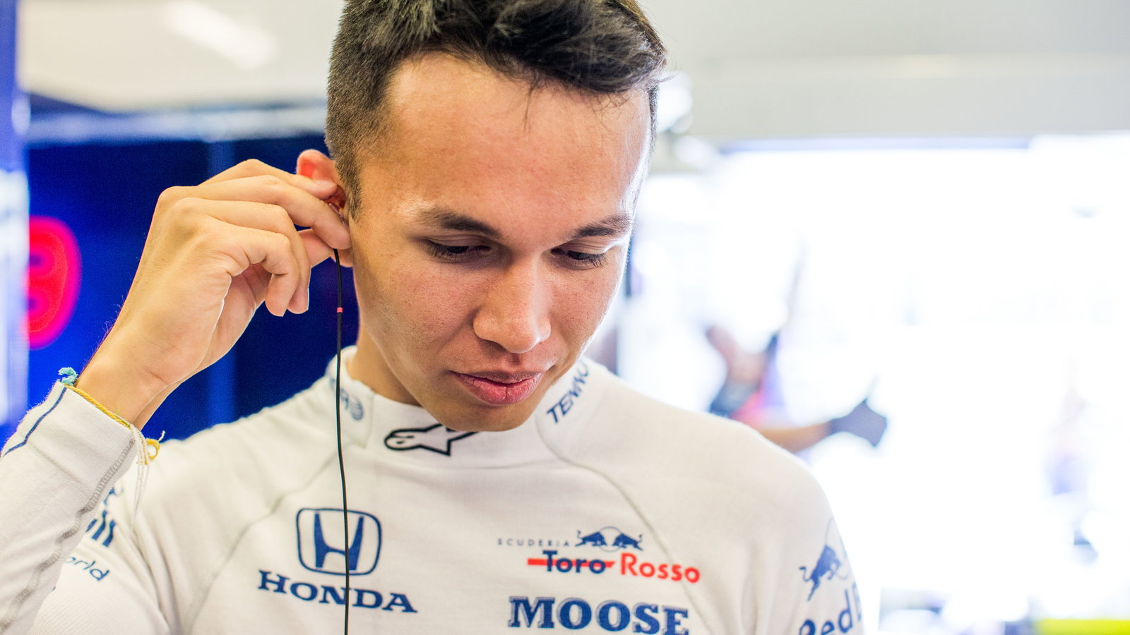 Alexander Albon: Langkah F1 Red Bull 'lompatan besar ke ujung yang dalam'