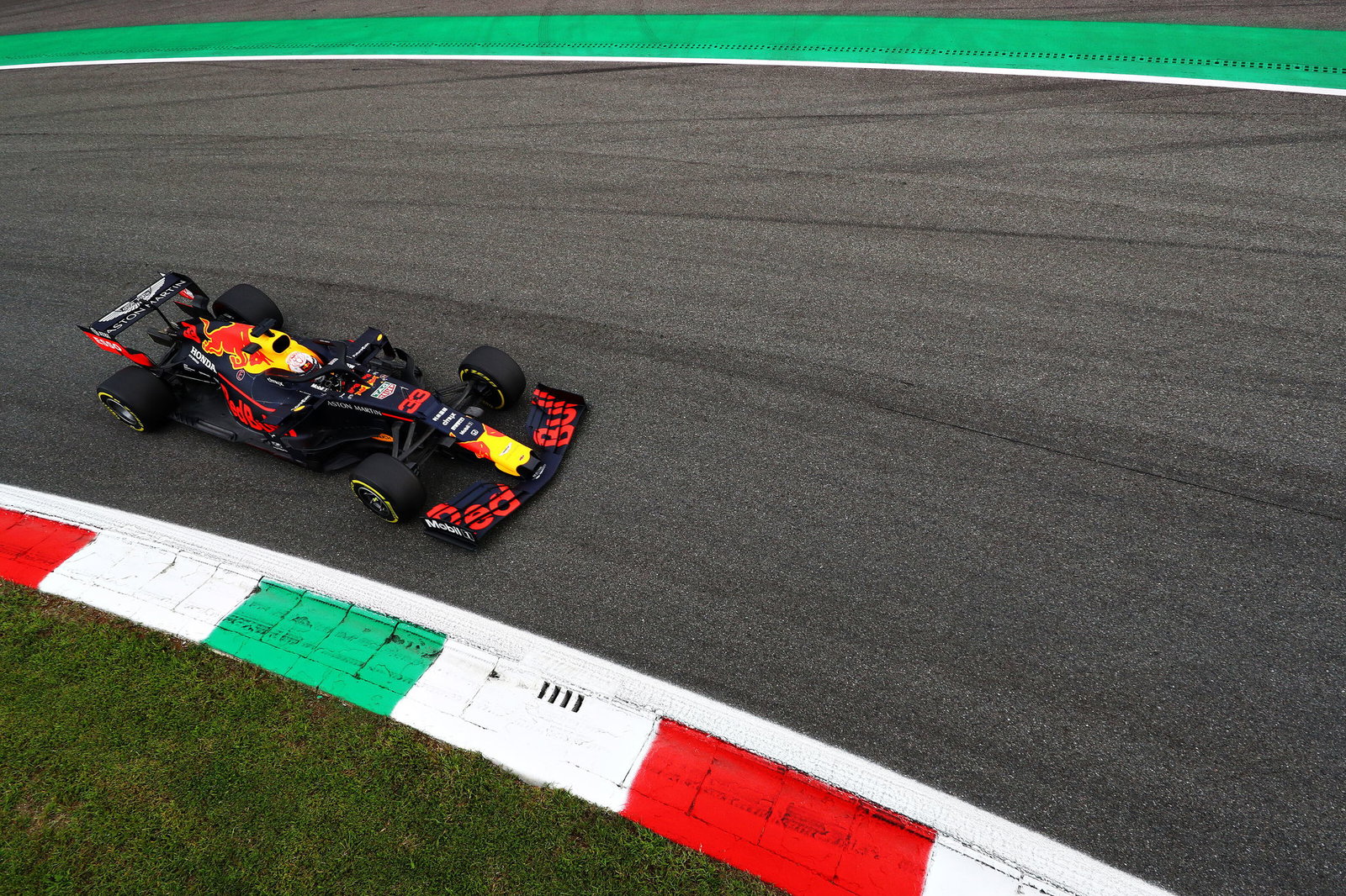Verstappen membalas di Rosberg: Dia menjadi Villeneuve baru