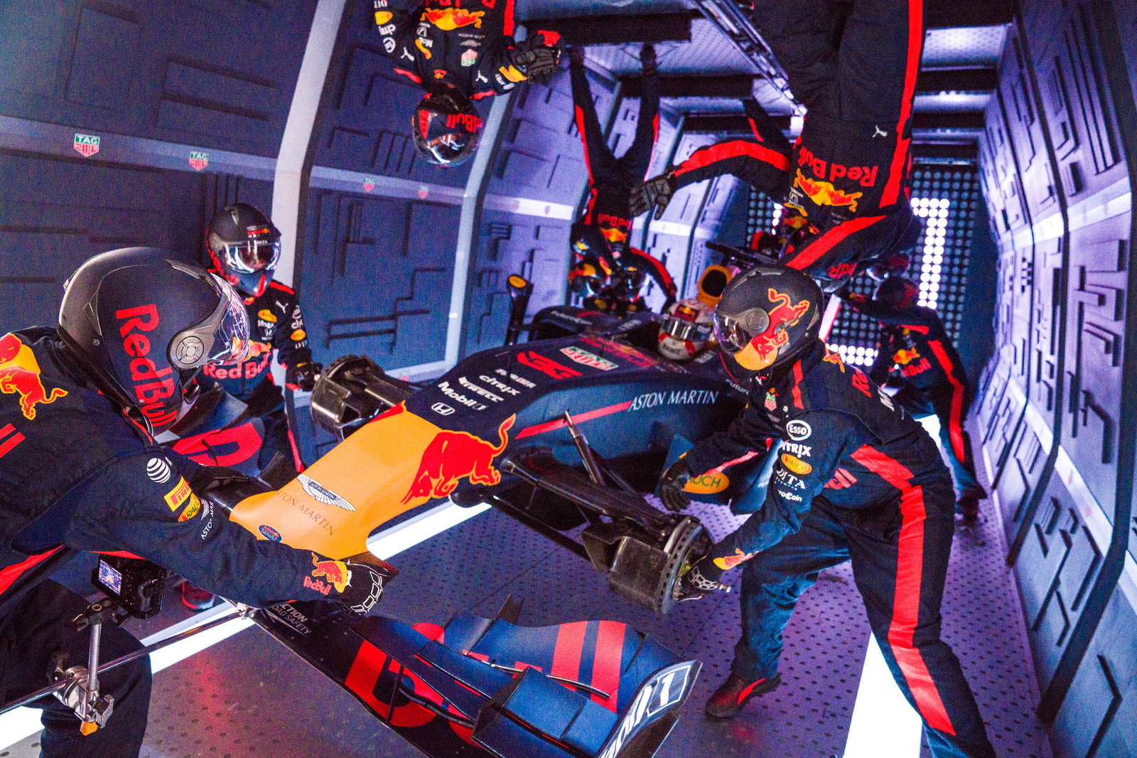 Lewis Hamilton tertarik untuk bekerja dengan Liberty dalam rencana keberlanjutan F1