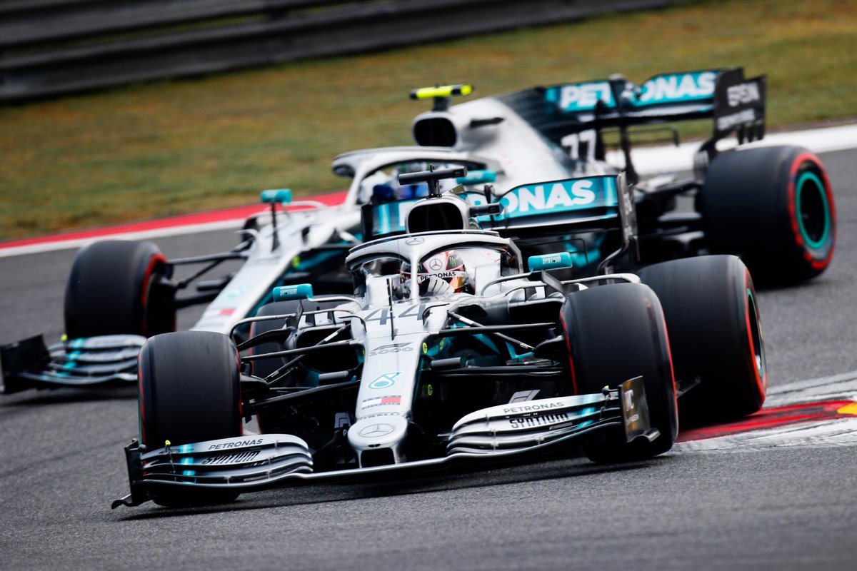 Ferrari can't afford to ‘play games’ when fighting Mercedes - Hakkinen