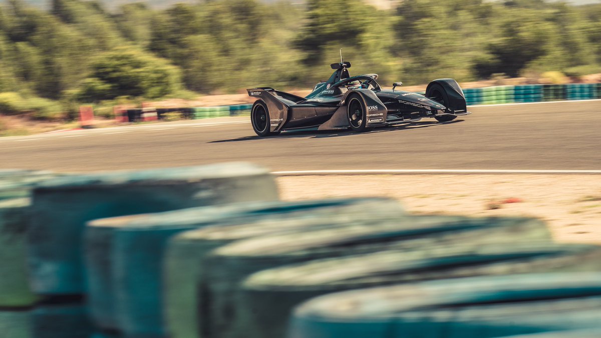Harley-Davidson menjadi sponsor Envision Virgin Formula E.
