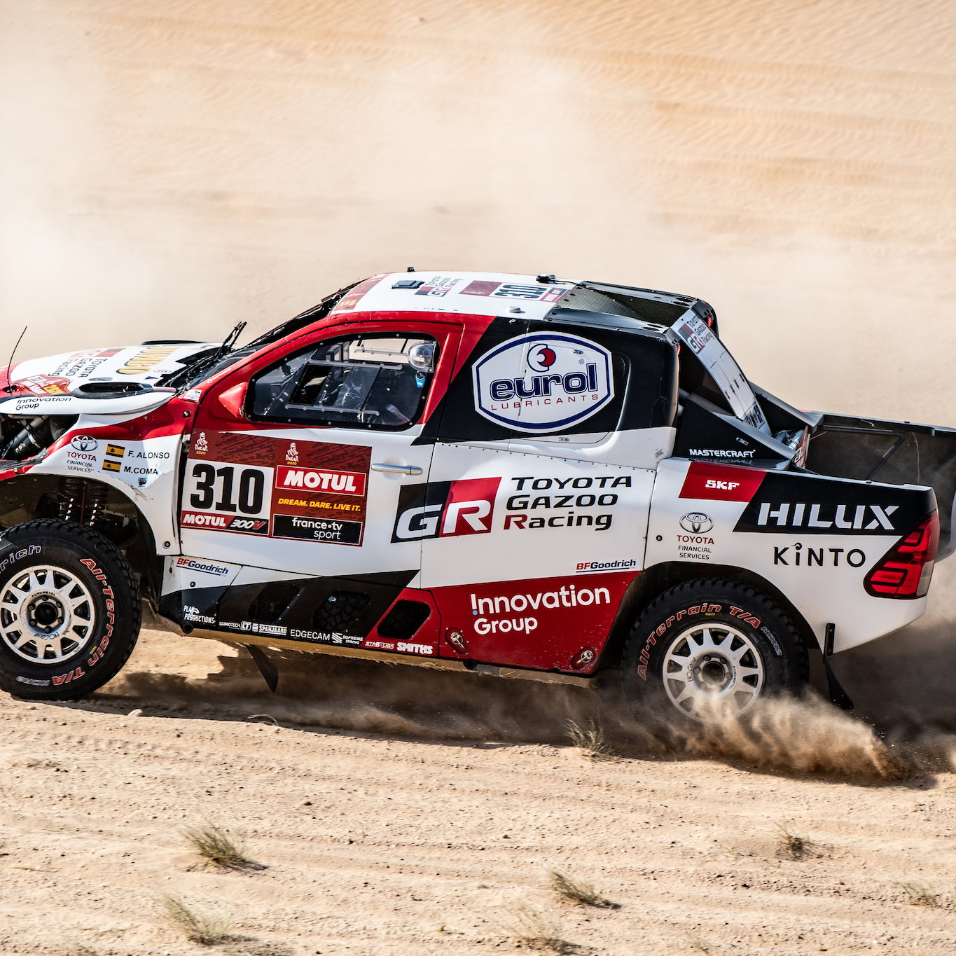 Carlos Sainz clinches third Dakar victory as Alonso ends debut 13th