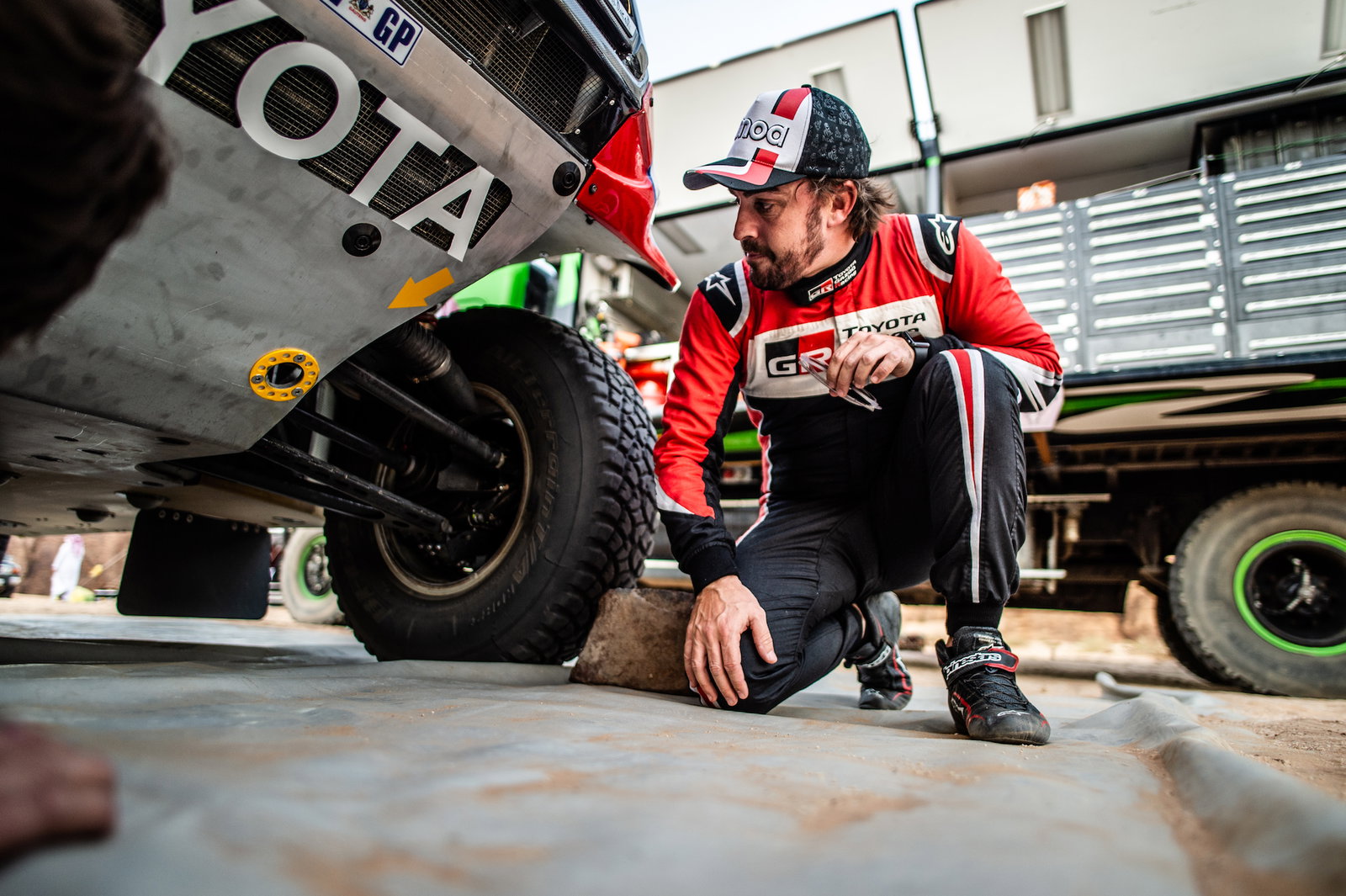 Fernando Alonso scores maiden rally raid podium in Saudi Arabia