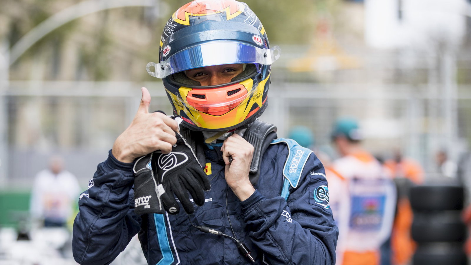 Alexander Albon mengalahkan Lando Norris untuk merebut pole pertama Formula 2 di Baku