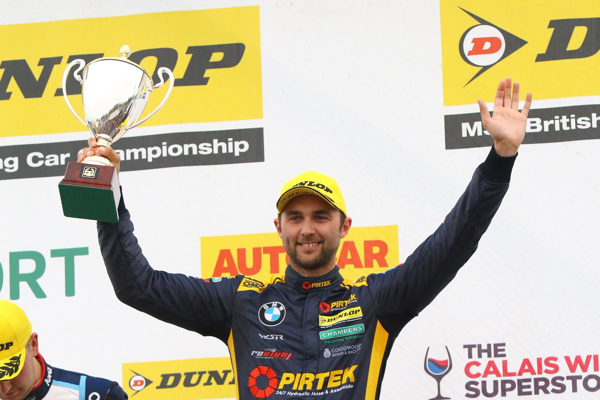 Turkington sticks with WSR for 2019 BTCC title defence
