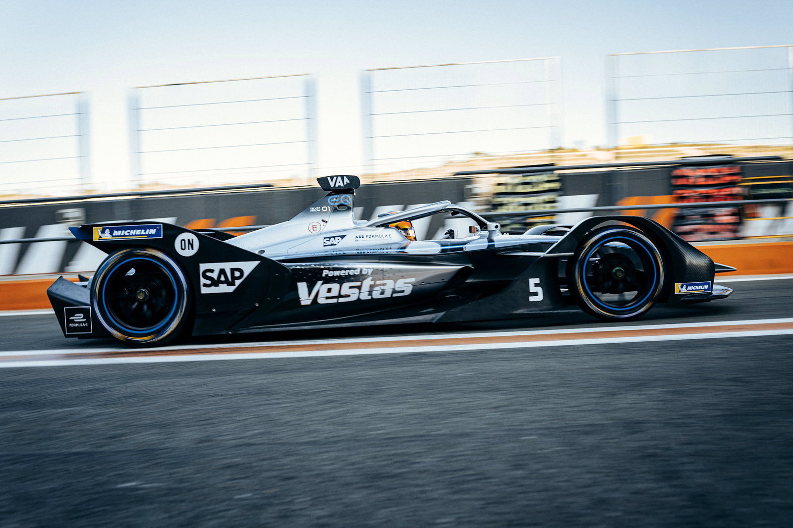 Burung tercepat untuk Virgin pada pembukaan tes pramusim FE 2019/20